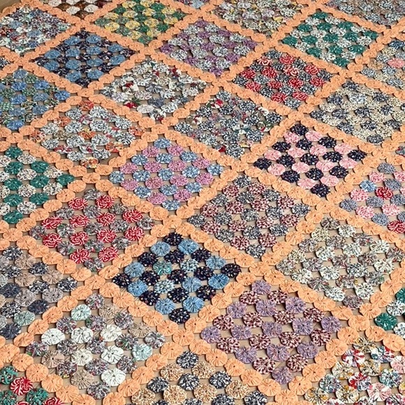 Colorful Patchwork Cotton YO-YO Quilt - Picture 5 of 6